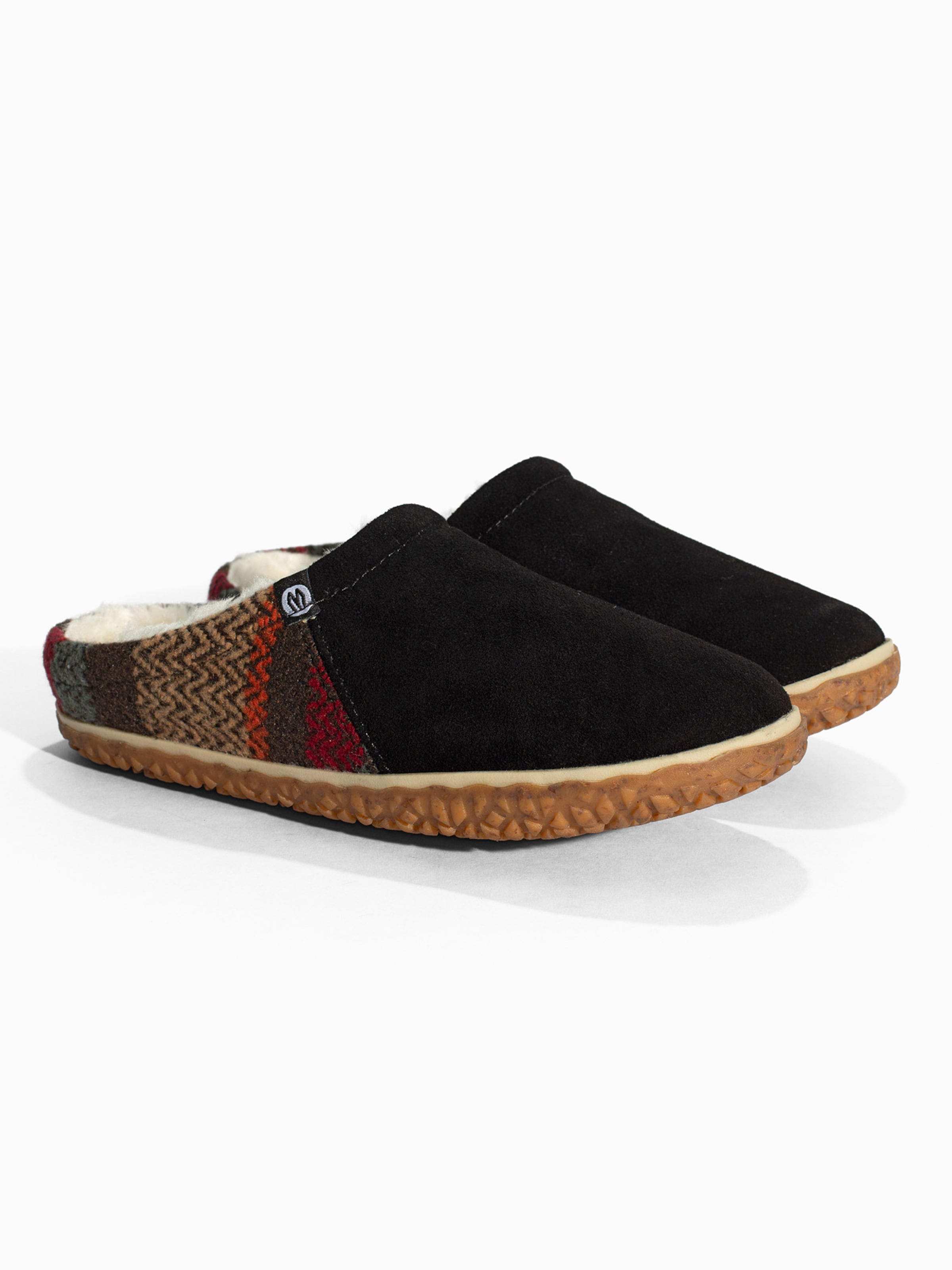 Minnetonka Mule 'Tahoe' in Black