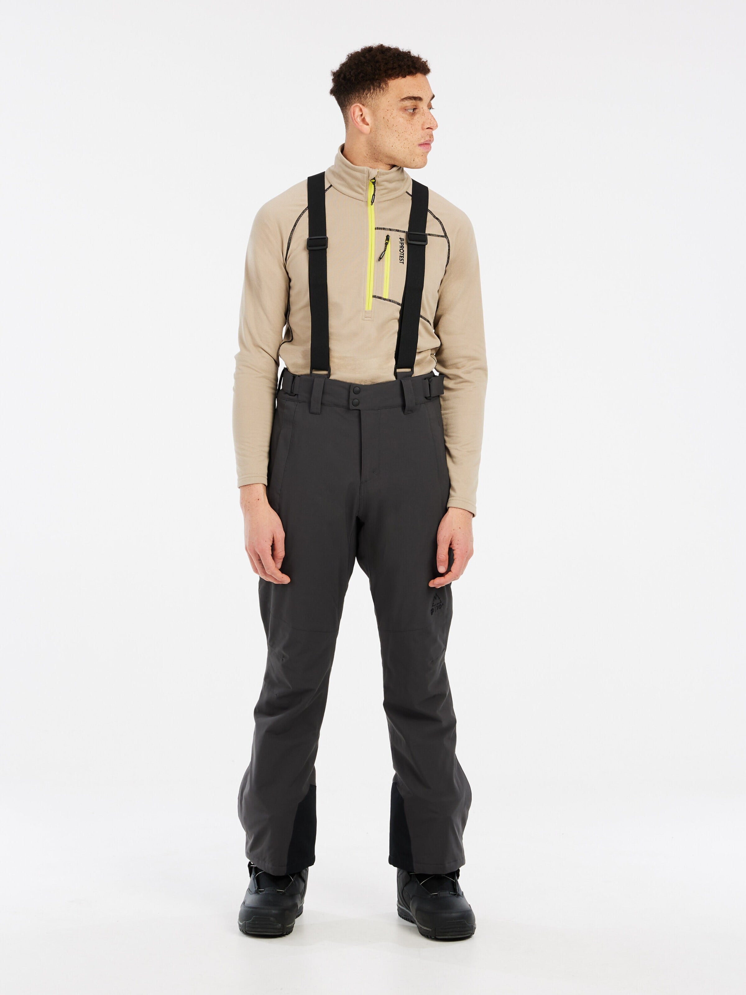 PROTEST Regular Sports trousers 'PRTROWENS' in Grey: front