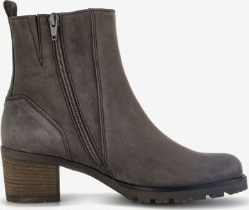 GABOR Ankle Boots in Brown