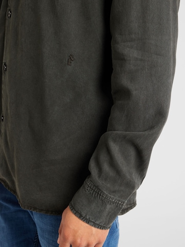 elvine جينز مضبوط قميص 'Ossian' بلون أسود