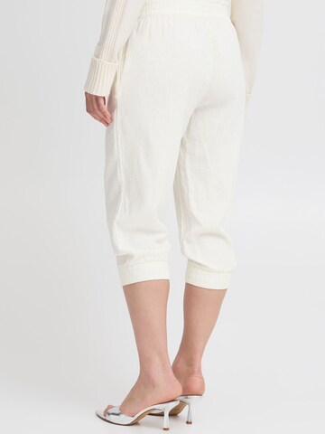 Effilé Pantalon chino ' BYFalakka ' b.young en blanc