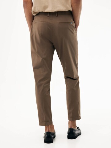 Effilé Pantalon à plis MEXX en marron