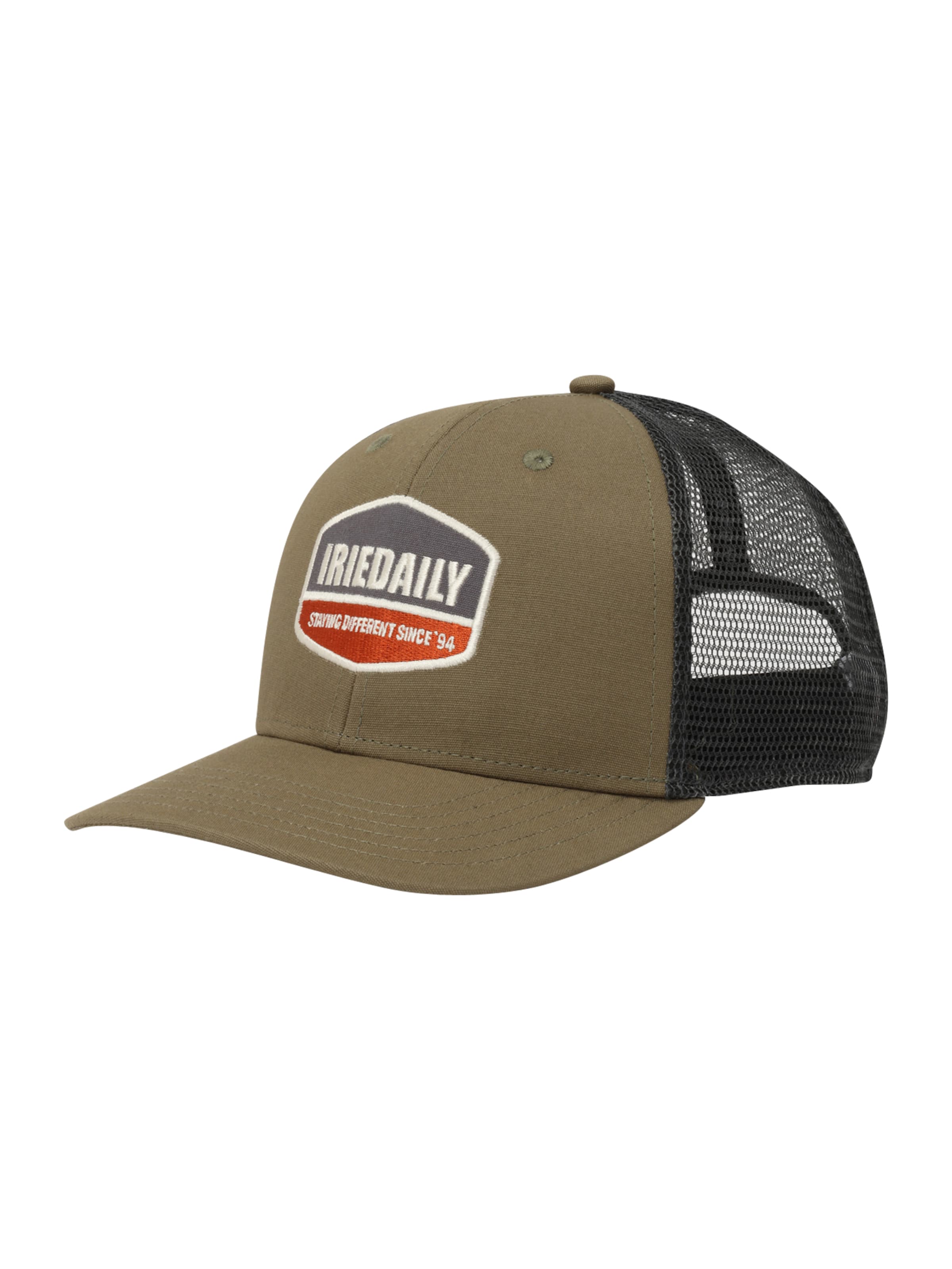 Iriedaily Cap 'Different' in Green: front