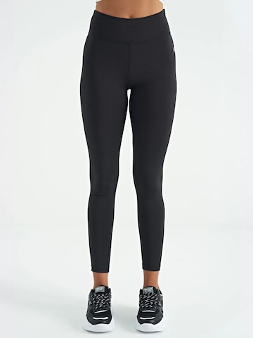 Skinny Leggings 'Gamaschen' di Tommy Life in nero