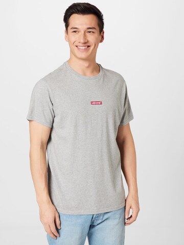 LEVI'S ® Póló 'Relaxed Baby Tab Short Sleeve Tee' - szürke: elől