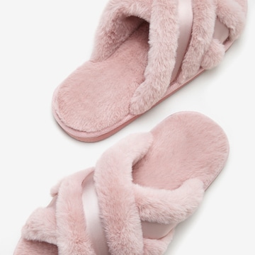 LASCANA Slippers 'VIVANCE' in Pink