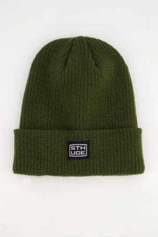 STHUGE Beanie in Green: front