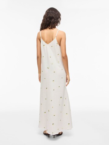 Robe 'VIBrodera' VILA en blanc