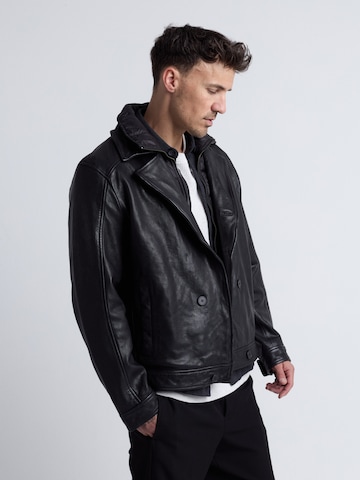 JCC Between-season jacket in Black