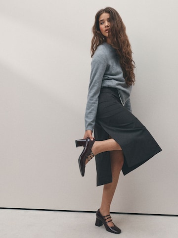 raudona Next Basutės 'Forever Comfort'