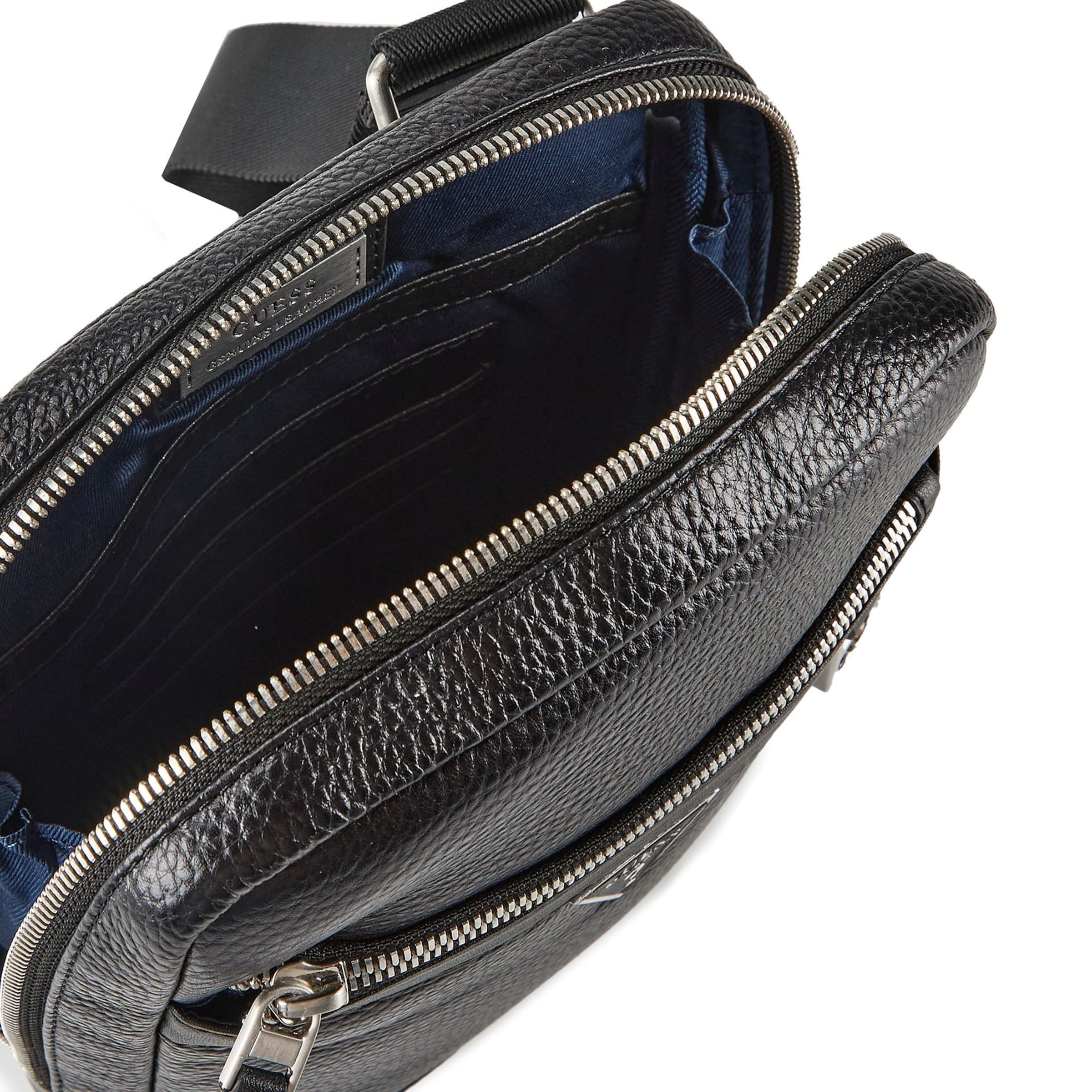 GUESS Umhängetasche 'Monaco' in Schwarz