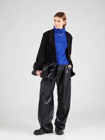 Pull-over & Other Stories en bleu