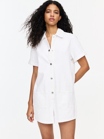 Pull&Bear Jumpsuit in White: front