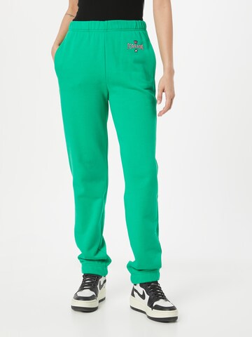 Tapered Pantaloni de la Chiara Ferragni pe verde: față