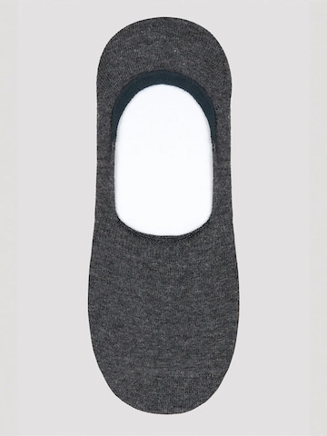 Penti Socken 'PENTI Herren Helios No-Show-Socken Pack'‌‌‌‌‌‌‌‌ in Grau
