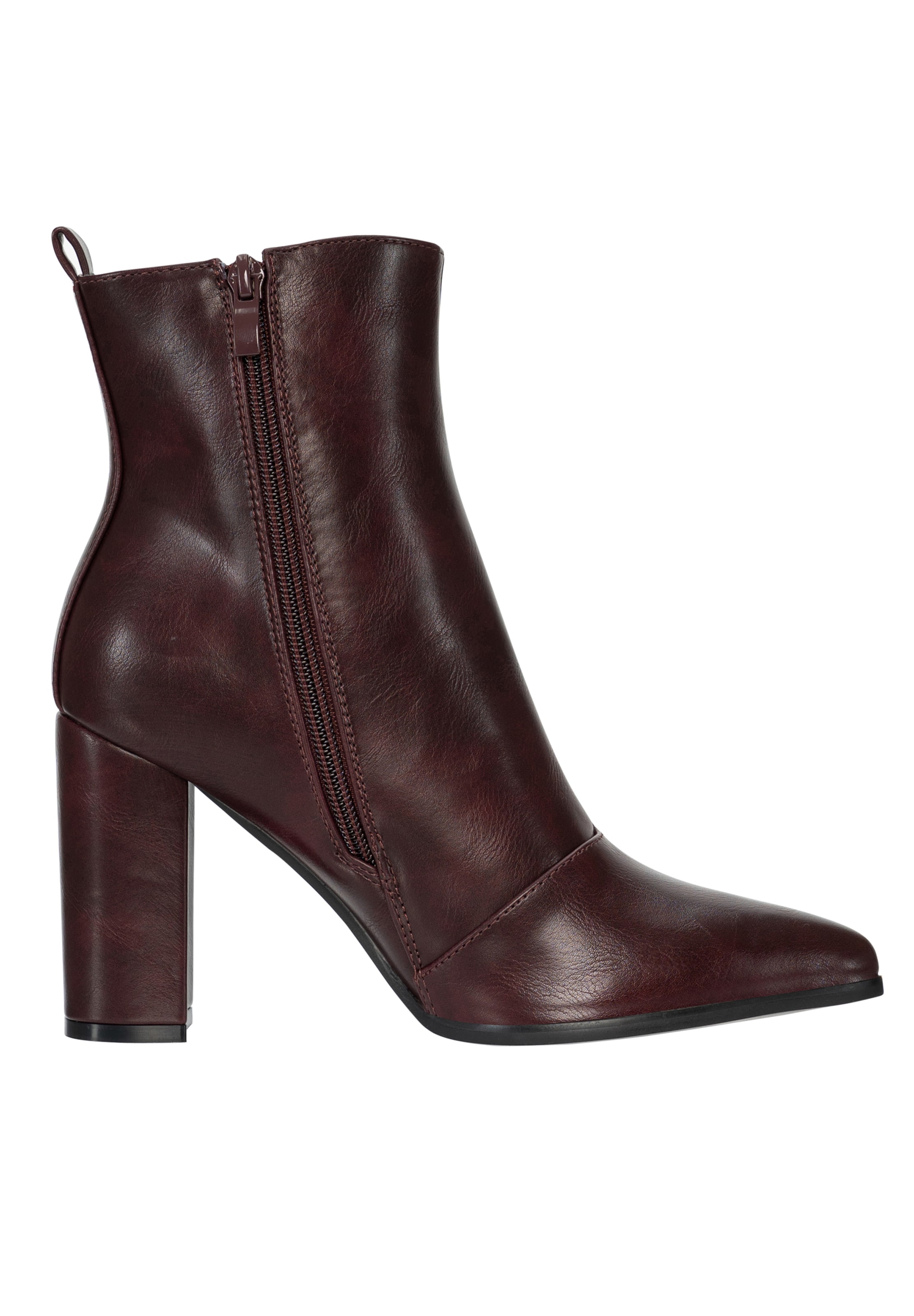 Salinyang Bootie in Red