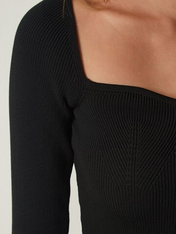 Happiness İstanbul Sweater in Black