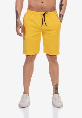 Redbridge Regular Pants 'Hastings' in Yellow: front