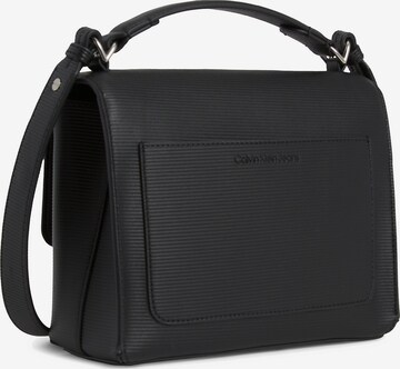 Sac à bandoulière Calvin Klein Jeans en noir