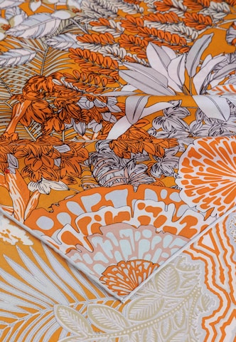 Foulard ' Leopard Camouflage ' di Roeckl in arancione