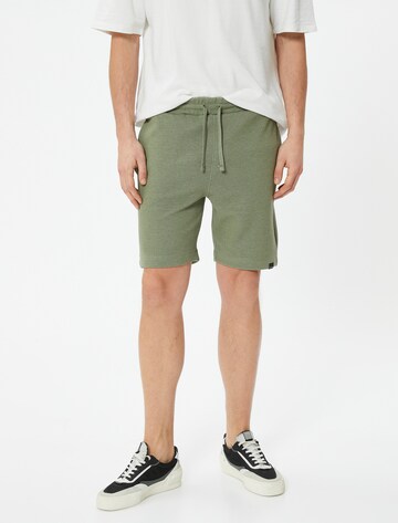 Koton Regular Pants in Green: front