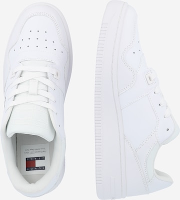 Tommy Jeans Sneakers 'Retro Basket Ess Meg 3A3' in White