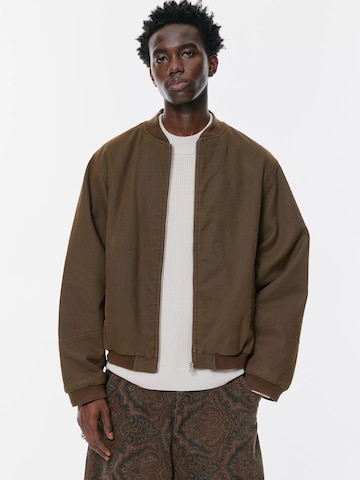 Pull&Bear Jacke in Braun: Vorderseite
