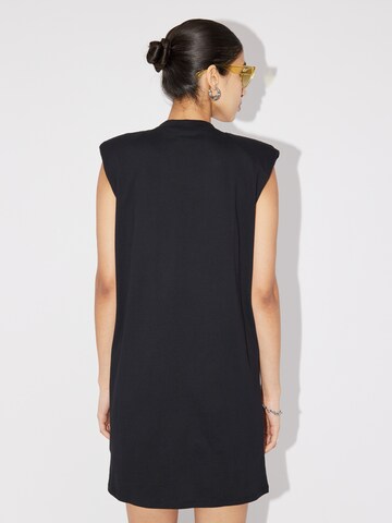 Rochie 'Simona' de la LeGer by Lena Gercke pe negru