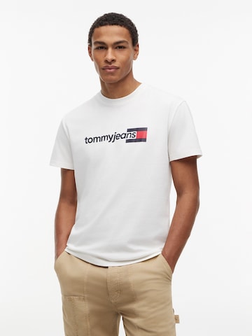 Tommy Jeans Paita 'ENTRY DNA' värissä valkoinen: etupuoli