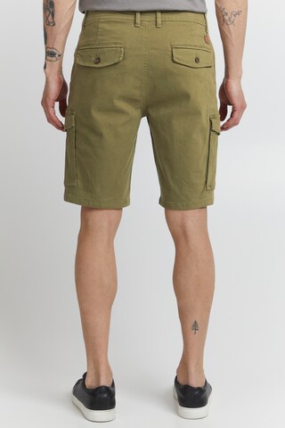Regular Pantalon cargo 11 Project en vert