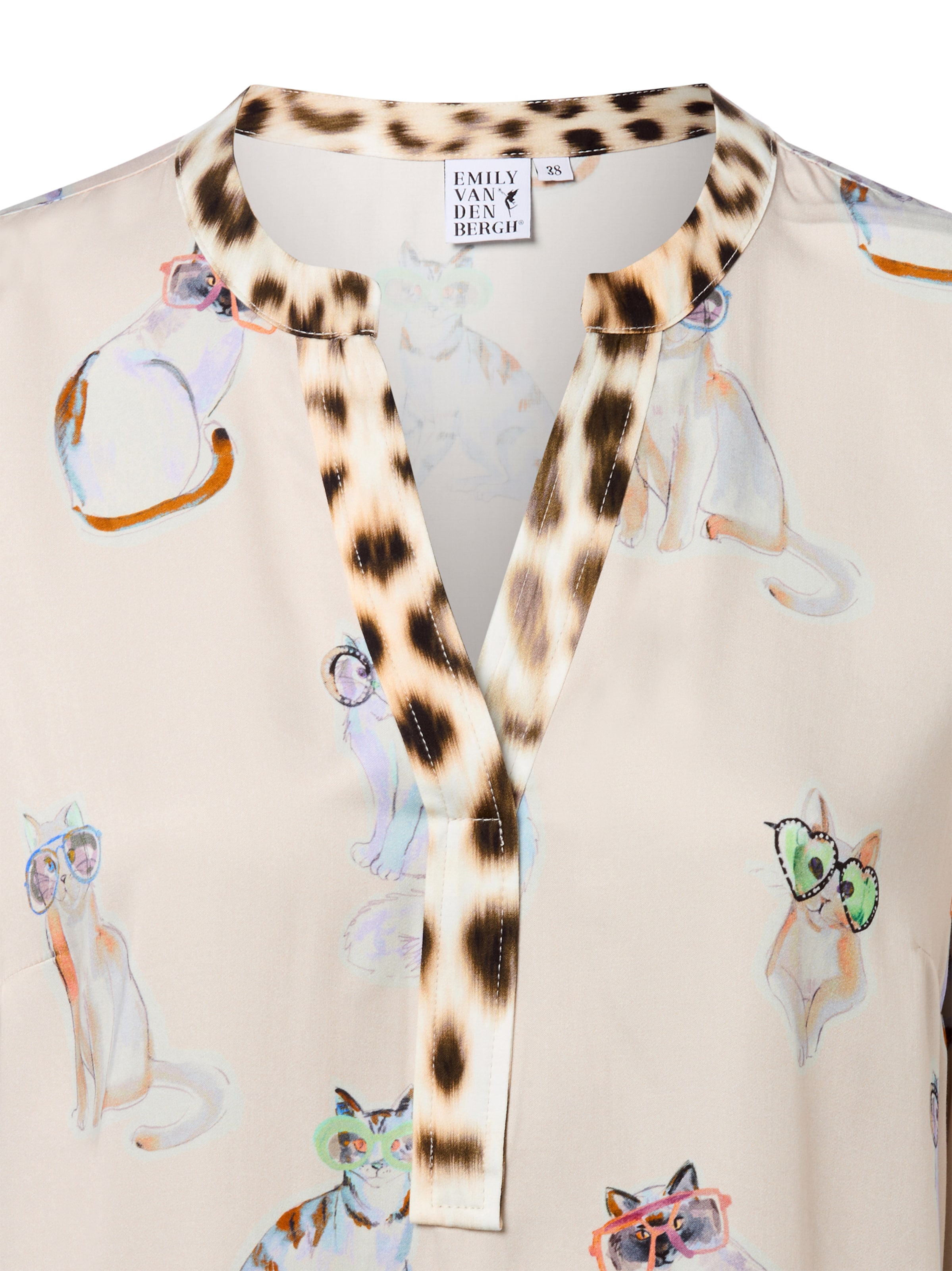 Emily Van Den Bergh Blouse in Beige