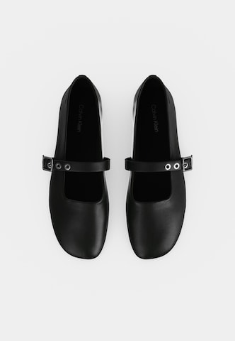 Ballerines à lanières Calvin Klein en noir