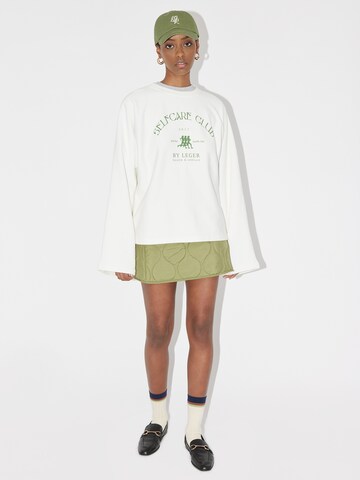 LeGer by Lena Gercke Sweatshirt 'Jarina' i hvid