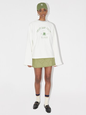 Sweat-shirt 'Jarina' LeGer by Lena Gercke en blanc