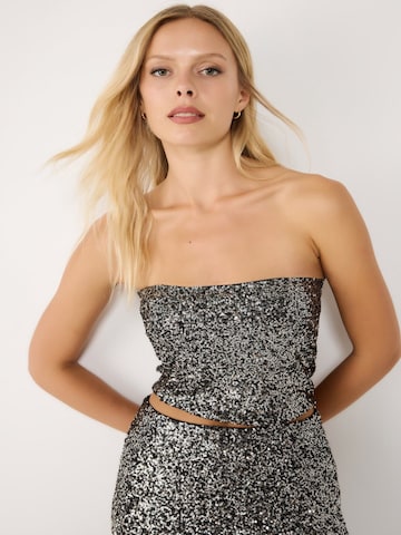 No Matter What Top in Silber: Vorderseite