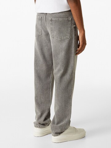 Bershka Loose fit Jeans in Grey