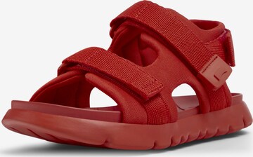 Chaussures ouvertes 'Oruga' CAMPER en rouge : devant