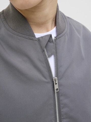 Jack & Jones Junior Between-season jacket 'JJERush' in Grey