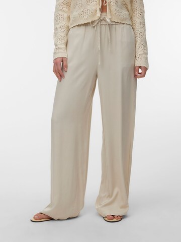 VERO MODA Regular Trousers in Beige: front