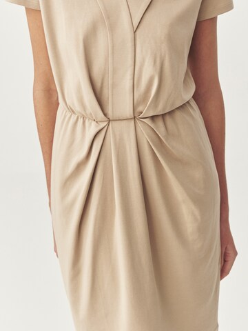 Rochie de la TATUUM pe bej