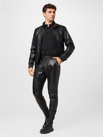 Regular Pantalon 'Kaylen' Young Poets en noir