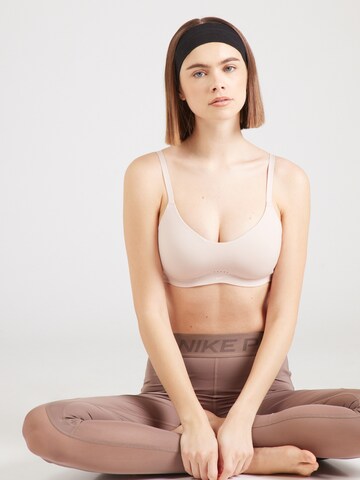 NIKE Μπουστάκι Αθλητικό σουτιέν 'ALATE MINIMALIST' σε μπεζ: μπροστά