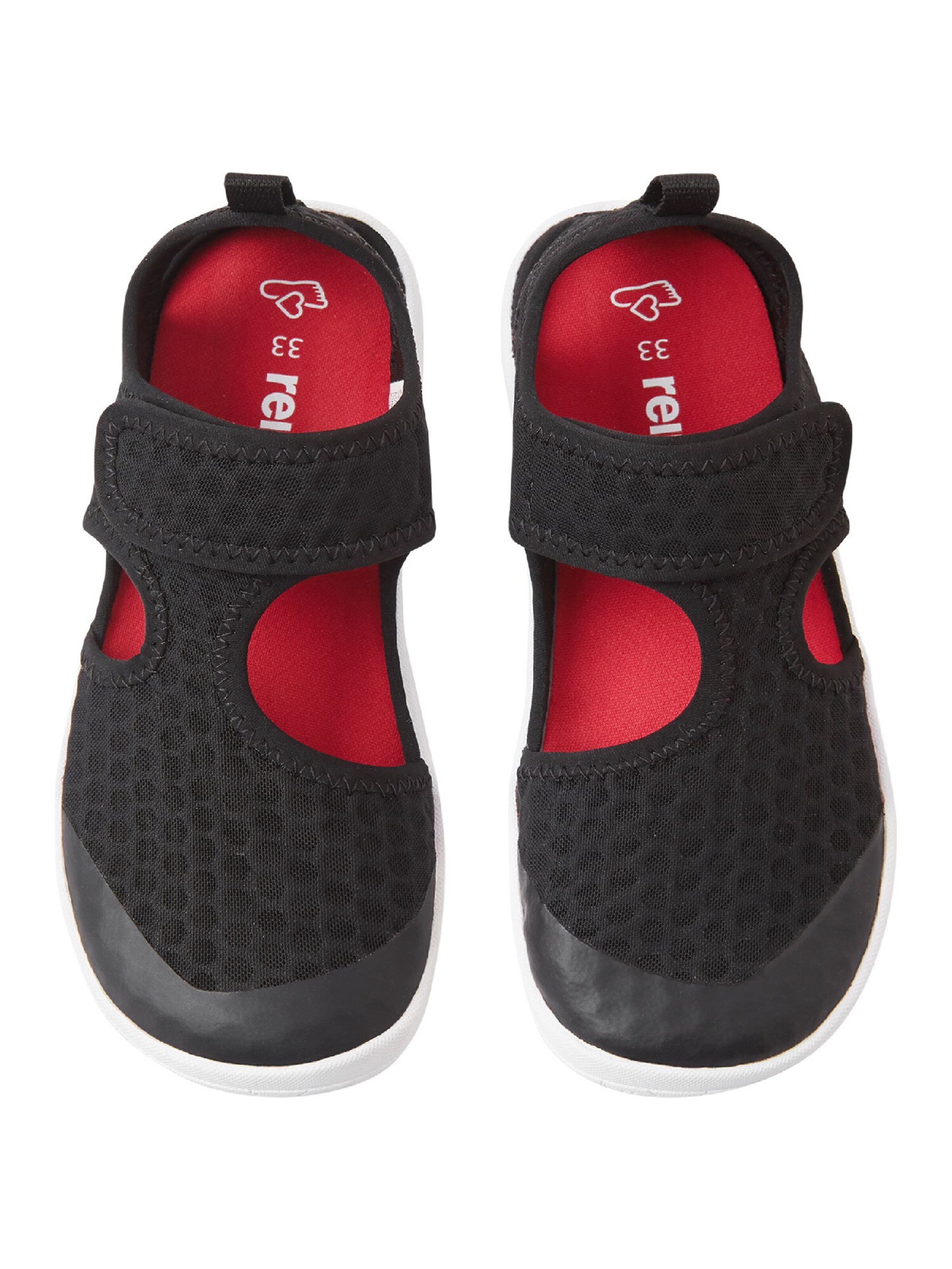 Chaussures ouvertes Reima en noir