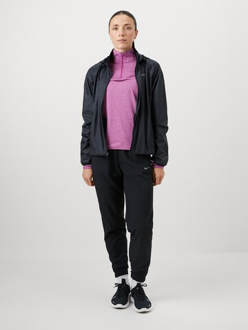 NIKE Tapered Sporthose 'TEMPO' in Schwarz