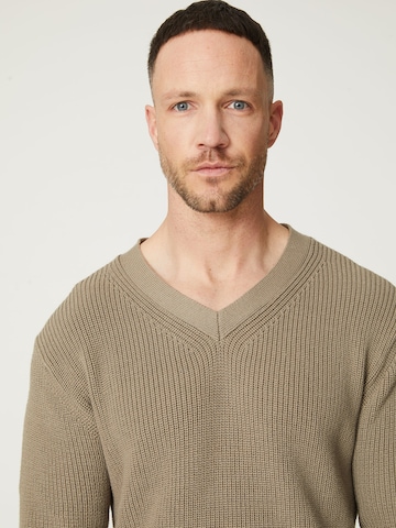 Pull-over 'Bilal' DAN FOX APPAREL en marron