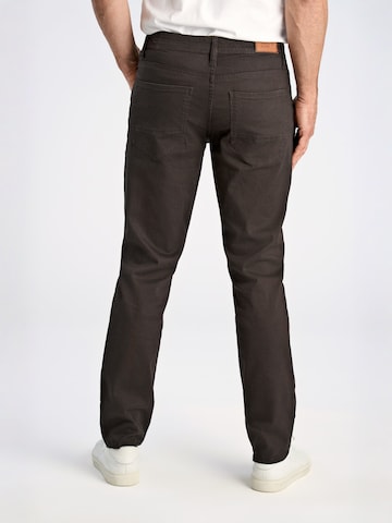 Jack's Regular Broek in Bruin