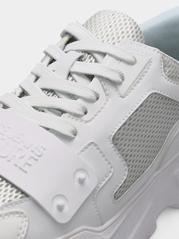 Versace Jeans CoutureNiske tenisice 'FONDO SPEEDTRACK' - bijela boja