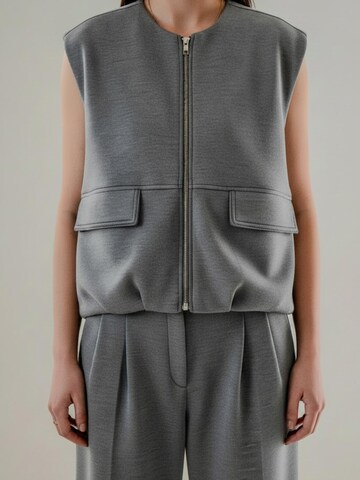 Gilet 'Jade' WEARABLE STORIES en gris