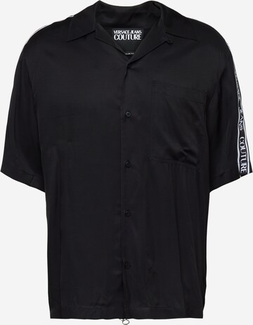 Versace Jeans Couture - Ajuste confortable Camisa en negro: frente