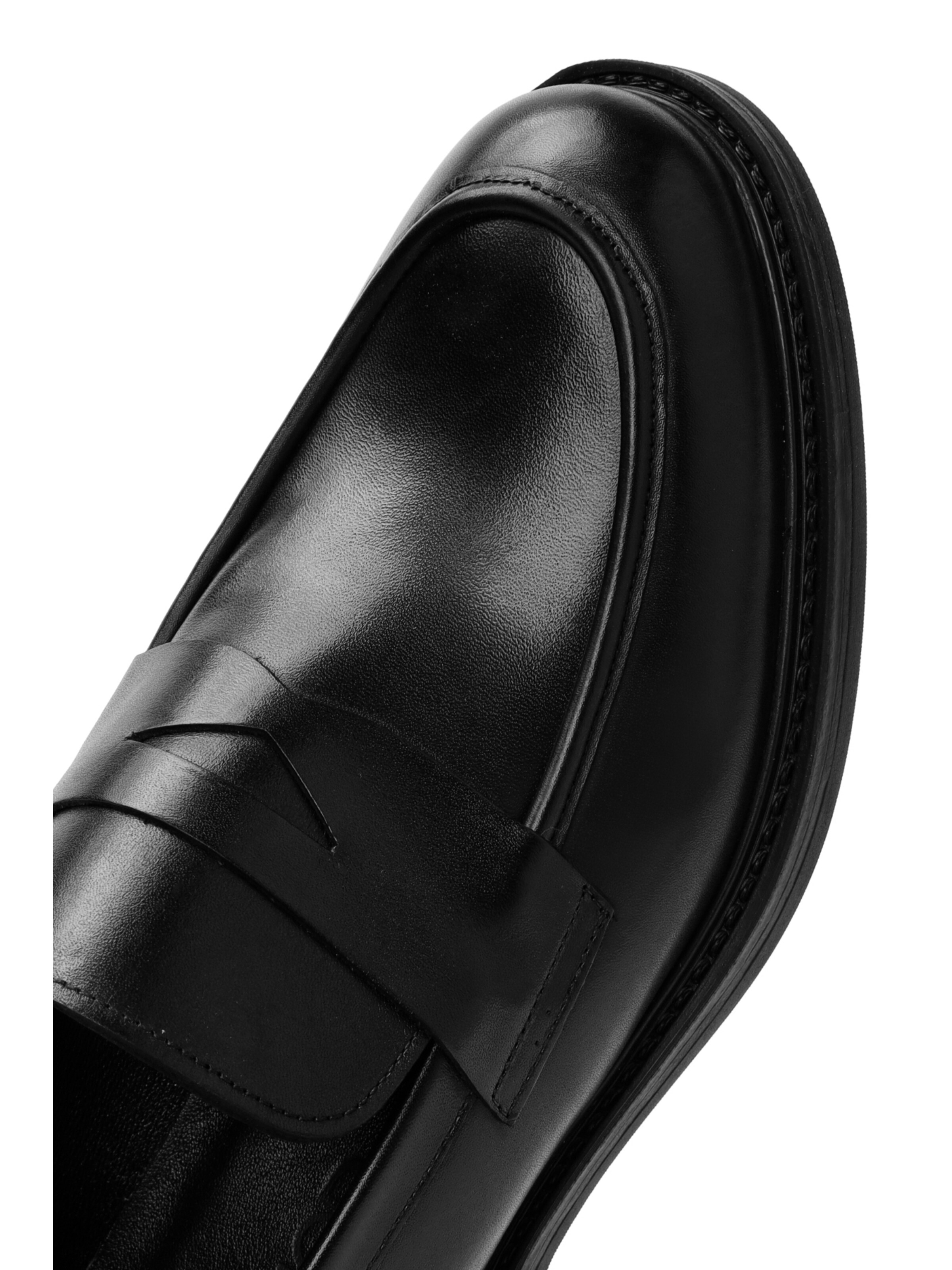 Derimod Moccasin in Black